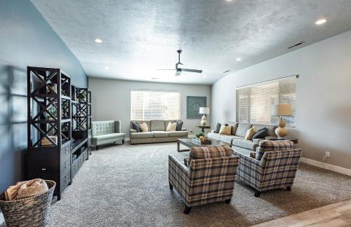 Paradise Village 113 Water Park and Kids Cove, Ping Pong, XBOX 360, Games, Beautiful Mountain Views, and More - Foto 17