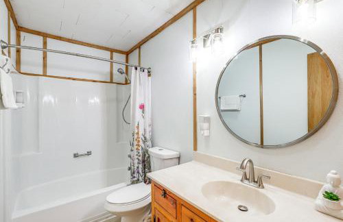 Mars Hill Cabin with Pool Table about 2 Mi to Wolf Ridge - Foto 19