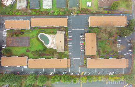 Cute Delightfully Remodeled Spacious Condo condo - Foto 37