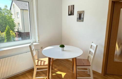 8 Einzelbetten Böblingen I 6 Schlafzimmer I 2 sep Ebenen I 2 Bäder, 2 sep WC I Messe, A81 I Monteure, Teams - Foto 12