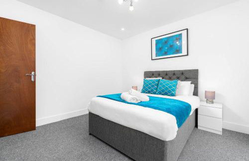 5 Bedroom House - 10 Guests - Multiple off Street Parking - Garden - Smart TV - WIFI - Contractors - Families - Groups - Top Rated - 98Q - Photo 33