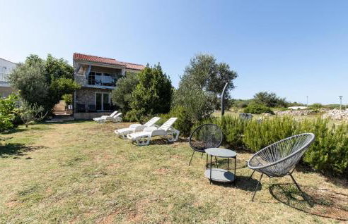 Amazing Apartment In Dobropoljana - Photo 10