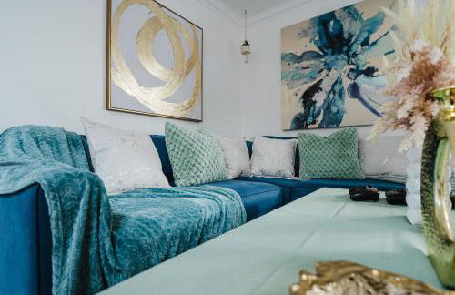 Entire Private Home with 4 Bedrooms 2 Bathrooms, Garage & Gated Yard, Near San Diego Gaslamp, Beach, Available Now - Foto 23