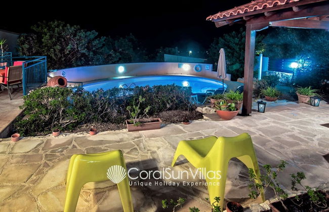 Large Pool & Garden, Billiard, Peaceful Area, Near to the Sea, Coral Bay Paphos - Foto 73