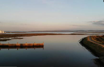 Y-Knot-Two Bedroom Luxury Motor Boat In Lymington - Foto 36