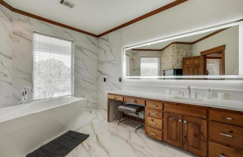 22-Acres Mansion - Pool Party Venue Games & More - Foto 28