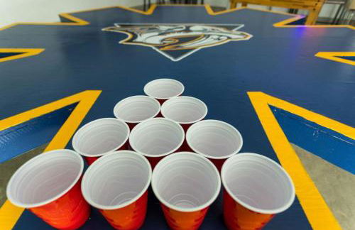 Modern Townhome, Large Game Room with Ping Pong, 10min to Downtown! Sleeps 10! - Foto 27