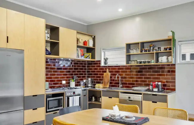 Lovely 3-Bedroom Home With Free Parking - Foto 5