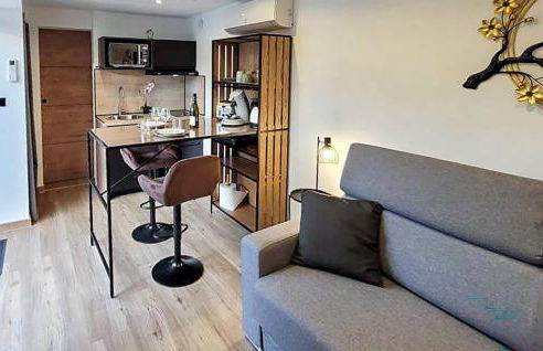 Nice Home In Jonquerettes - Foto 2