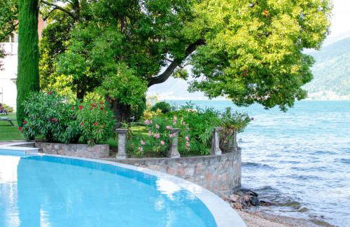 Beautiful apartment on the lake, pool & parking - Nr 123 - Photo 36