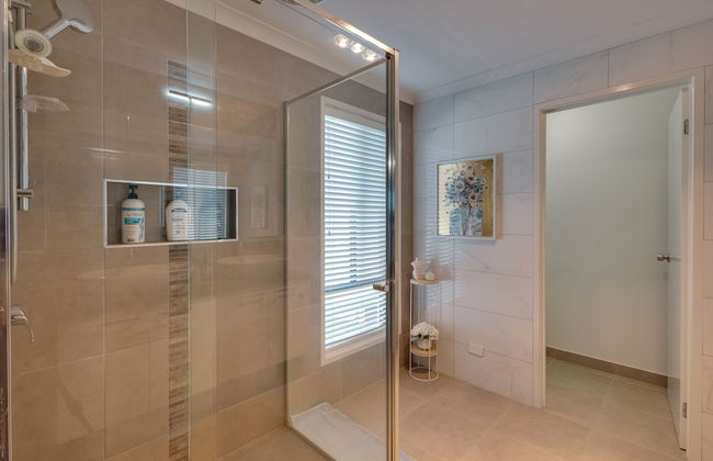 StayAU Newly Cozy Holiday House Tarneit - Foto 31