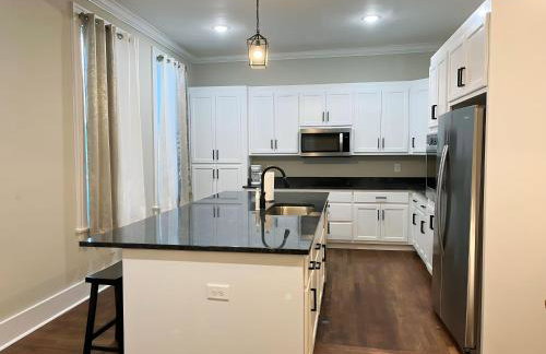 Ideal Location Spacious - Foto 30