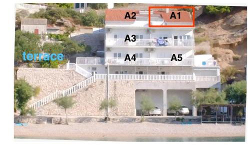 Apartments and Rooms Špiro - Photo 24