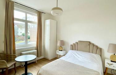 Large 6-bedroom house, close to Lille city center, CHR - Foto 8