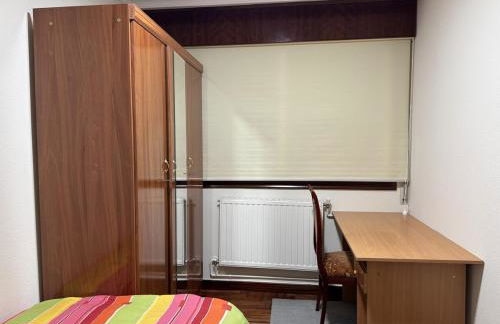 Piso 3 Hab cerca de Av Madrid con WiFi - Foto 15