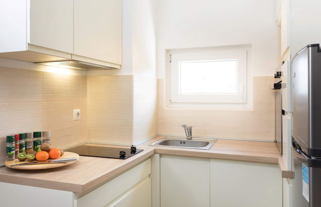 Cute and Sunny Studio in Zagreb With Balcony & Free Parking - Foto 4