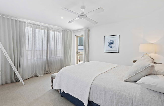 Surfsong on Miami Beach - Photo 2