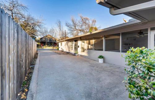 Walk to Campus Creekside Austin Duplex! - Foto 25