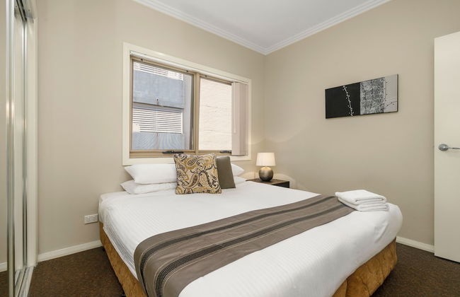 Newcastle Short Stay Apartments - Birmingham Garden Townhouses - Photo 5