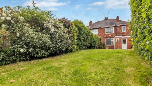 Relaxing 3 Bedroom Stay with Private TVs Near Ashby - Foto 5