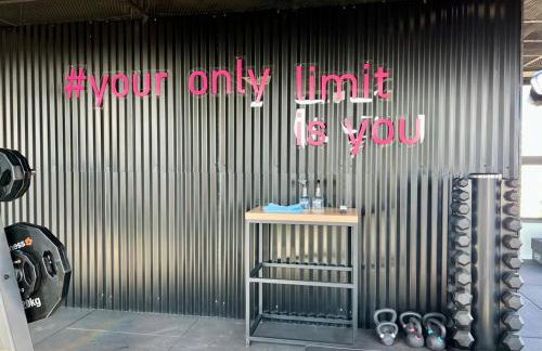 Aptos 1 ou 2 quartos no Centro com Piscina e Academia - Foto 27