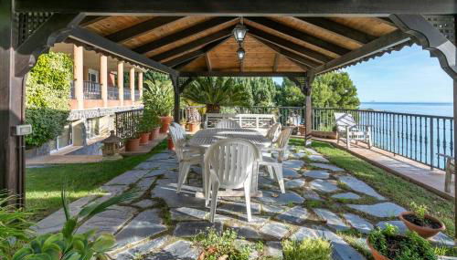 Villa Leandro, First Line Villa with amazing sea views and private access to the sea! - Foto 5, Garden