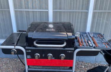 Enchanting and comfy urban cottage with renovated rustic den by Como Park & MN State Fair - Foto 3