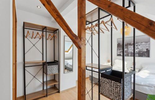 Stylish & Relaxing Penthouse ~ Workspace ~ Parking - Foto 40