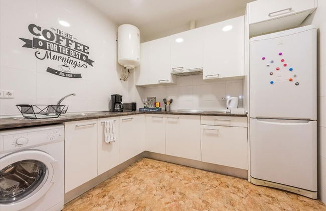 Delightful Apt. Historic District - Sol - Photo 8