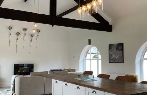 The Mews - Family space, garden, parking, balcony, view - Foto 7