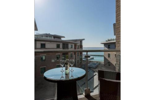 Reflections - Balcony Views of Poole Harbour - Photo 24