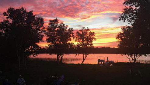 Summerside Cape on Crooked Lake ---Waterfront-Sunsets-Sleeps 12 - Foto 5