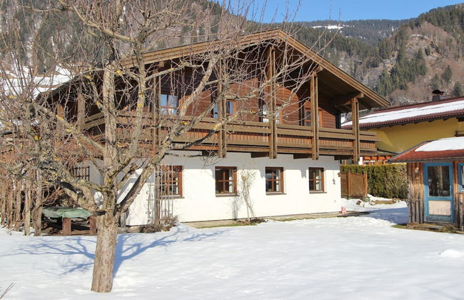 Quaint Mansion Near ski bus in Goldegg - Photo 56