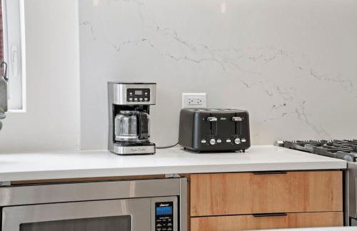 Comfy 3-BD Apt near United Center with Balcony - Foto 19