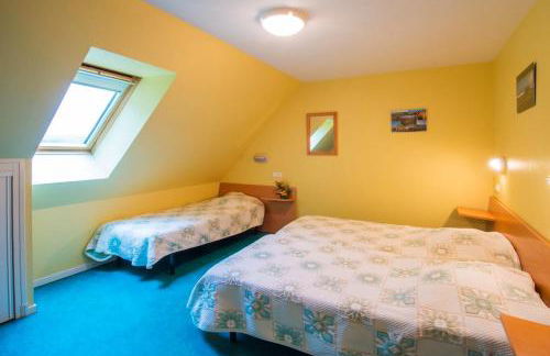 Grande maison conviviale à Saint-Côme-d'Olt avec jardin et cheminée - Photo 14