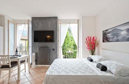 GuestHost - Lake Como Studio with Balcony & Parking! - Foto 7