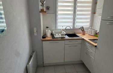 Mon Appart avec Terrasse et Piscine - Foto 16