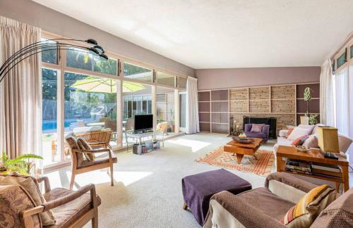 Bixby Beauty 50s Mod Long Beach - Foto 19