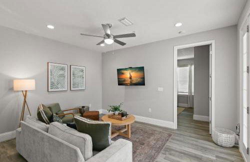 NEW! Canopy Cove, Luxury Downtown Apartment Near Main St - Foto 4