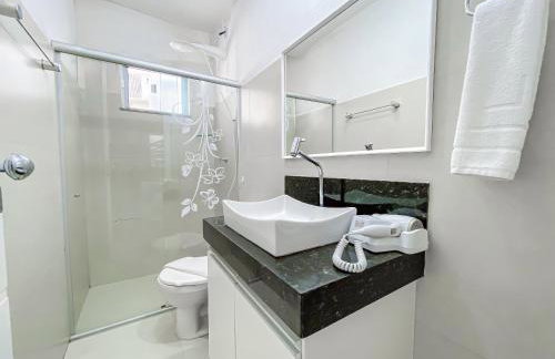 Apto Térreo com 2 quartos (ambos com ar split), sendo 1 suíte, internet privativa 300MBPS, no Residencial Vila Regina, condominio com piscina e área gourmet bem próximo a praia de Taperapuã - Foto 28