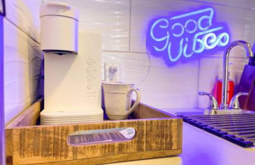 Cool Breeze Home -steps to the beach with Pool! - Foto 3