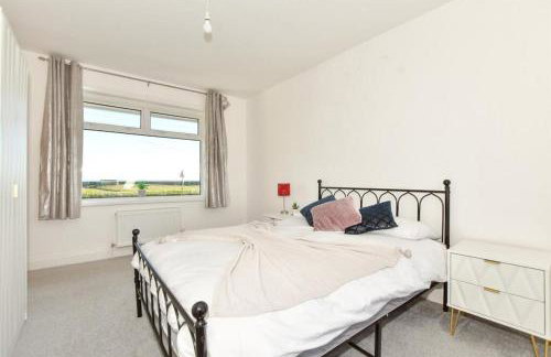 Sea View Beachfront House Sleeps 8 - Foto 2