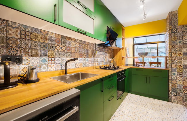 Flat w Jacuzzi and Backyard 6 min to Kadikoy Coast - Foto 4