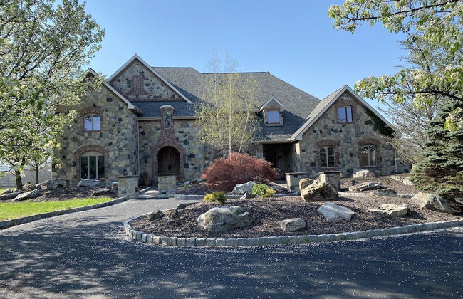 Chestnuthill Countryside Manor - Photo 1