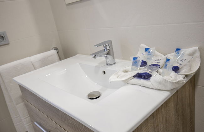 Aparthotel BCL Levante Lux - Photo 26