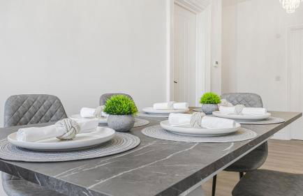 Elegant Garden Apartment, Private Parking & EV Charger, Walk to Town - Foto 33
