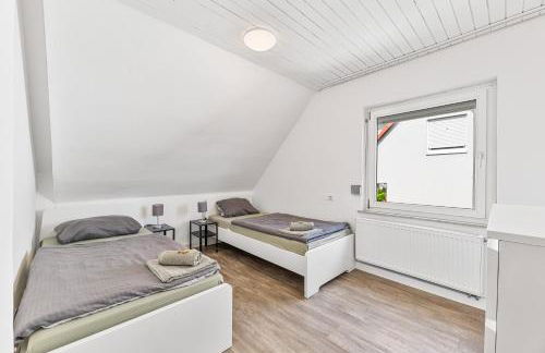 Worker Apartments Oberboihingen near Stuttgart, Nürtingen, Autobahn A8, Parking,Wifi,Smart,Smart TV - Foto 6