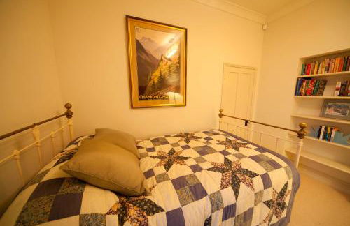 Old Coastguards - Stunning Historic Cottage - Photo 22