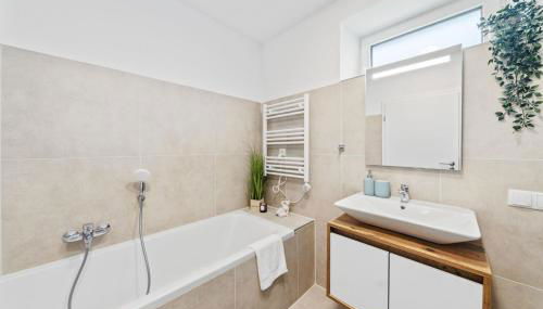 Fassboden - VINoKAT Living - Foto 4, towels, Shower