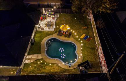 Texas Willow Ranch - Epic Luxury Retreat with Pool, Game room, Soccer, BBQ, Fire table - Foto 11